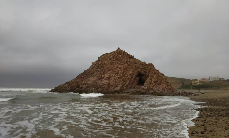 شاطئ سيدي محمد بن عبد الله بمير اللفت