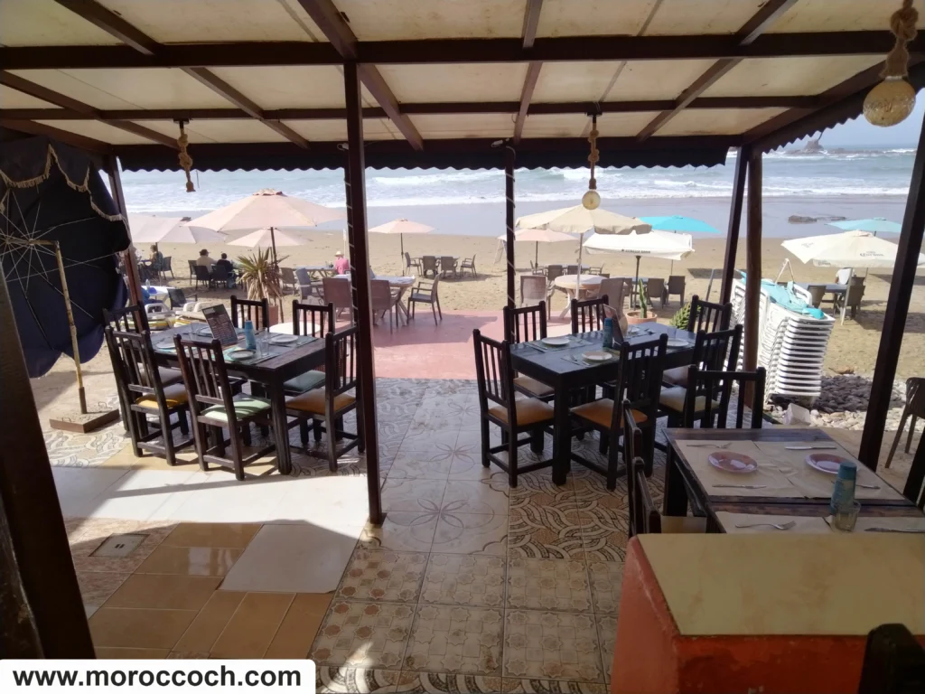 مقاهي و مطاعم شاطئ الكزيرة