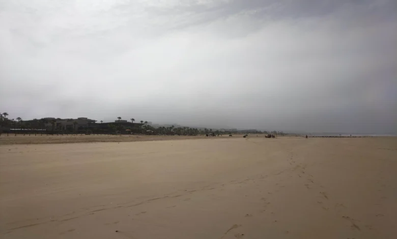 شاطئ تغازوت شمال أكادير